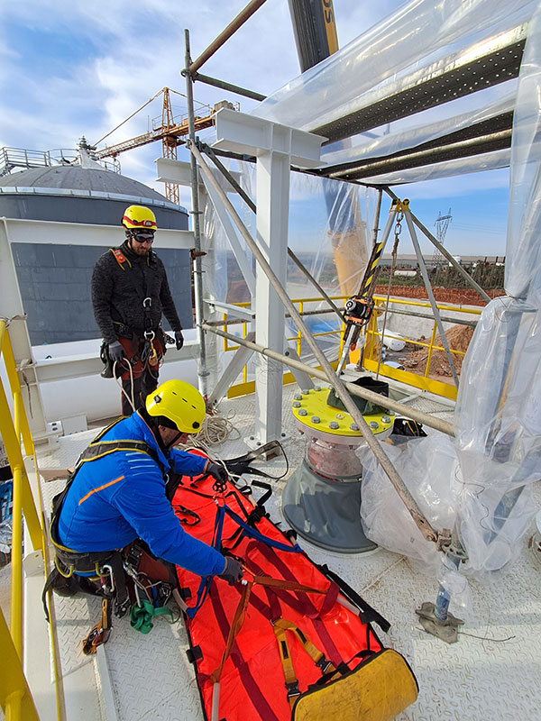 SUPERVISION/WORKER RESCUE SERVICES